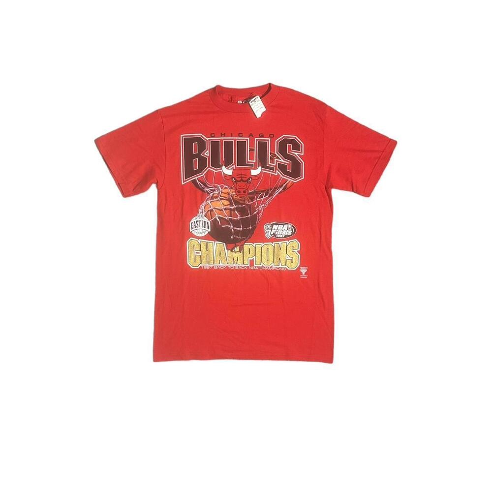NWT 1997 Chicago Champions Chicago Bulls Shirt (MADE IN USA)